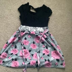 Girls dress
